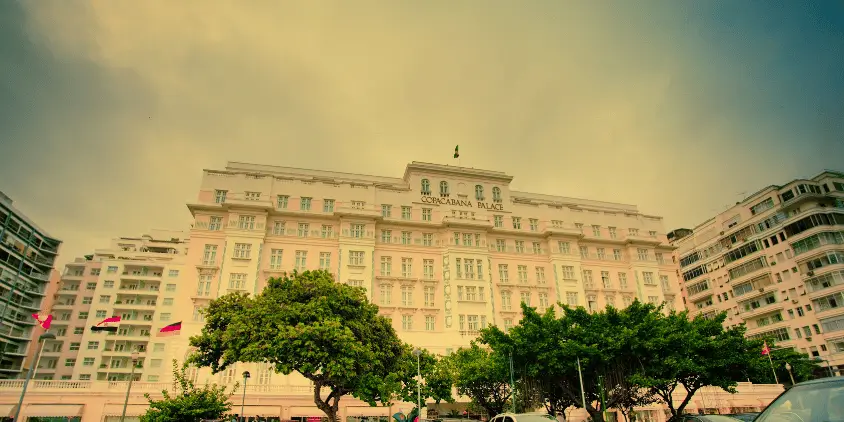 Imagem panorâmica do Copacabana Palace.